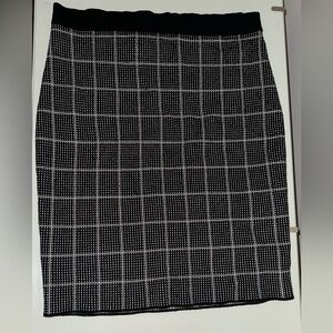 White House Black Market Grid Pattern Pencil Skirt